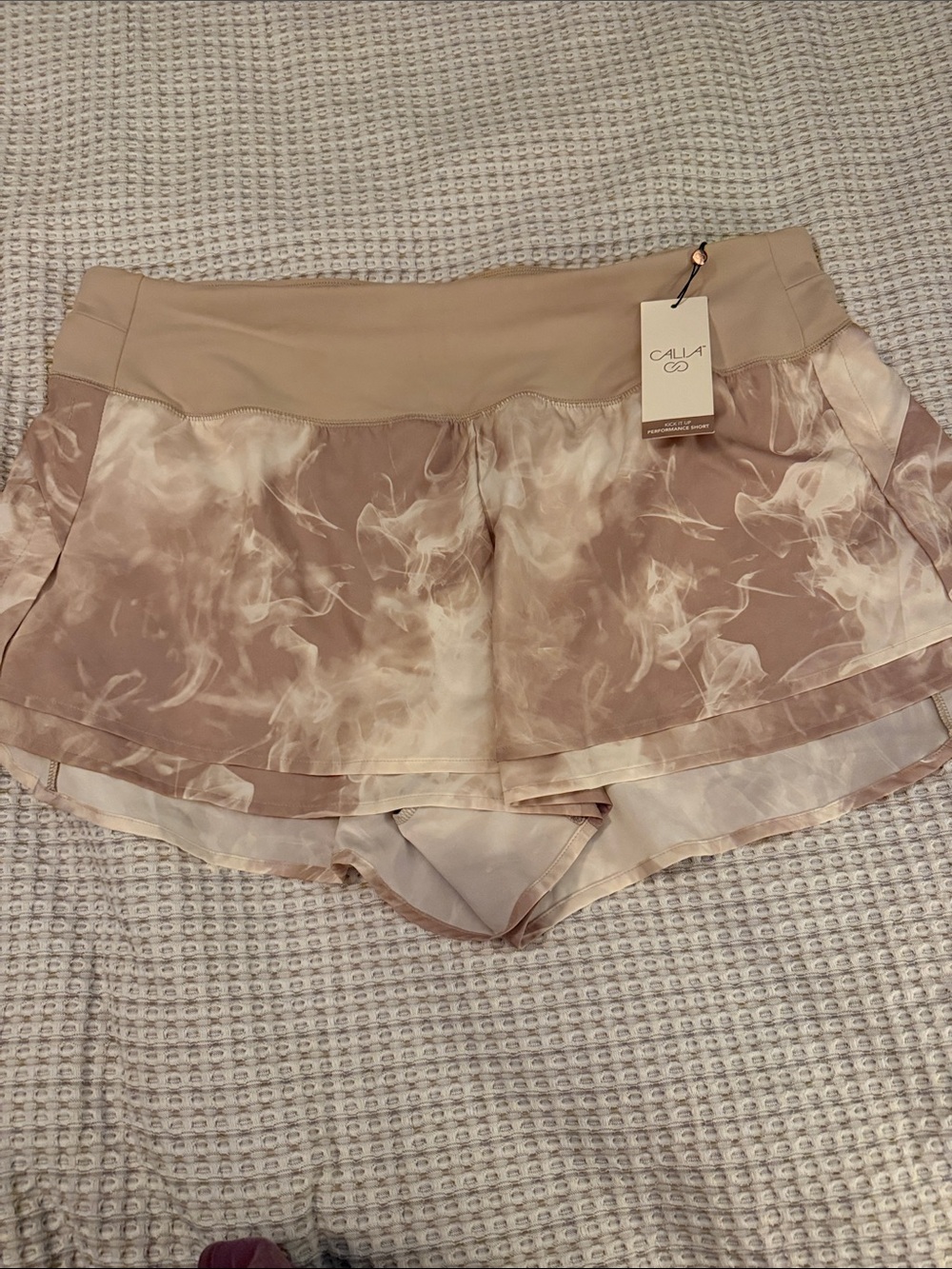 Calla Smoke Print Athletic Shorts in Blush Taupe Size 1X NWT